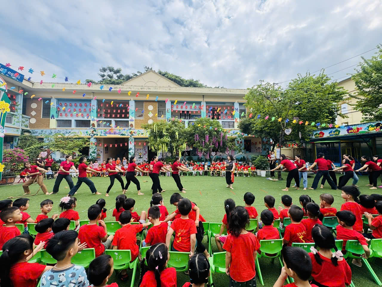 569023788 793531363490274 2953843746239745782 n